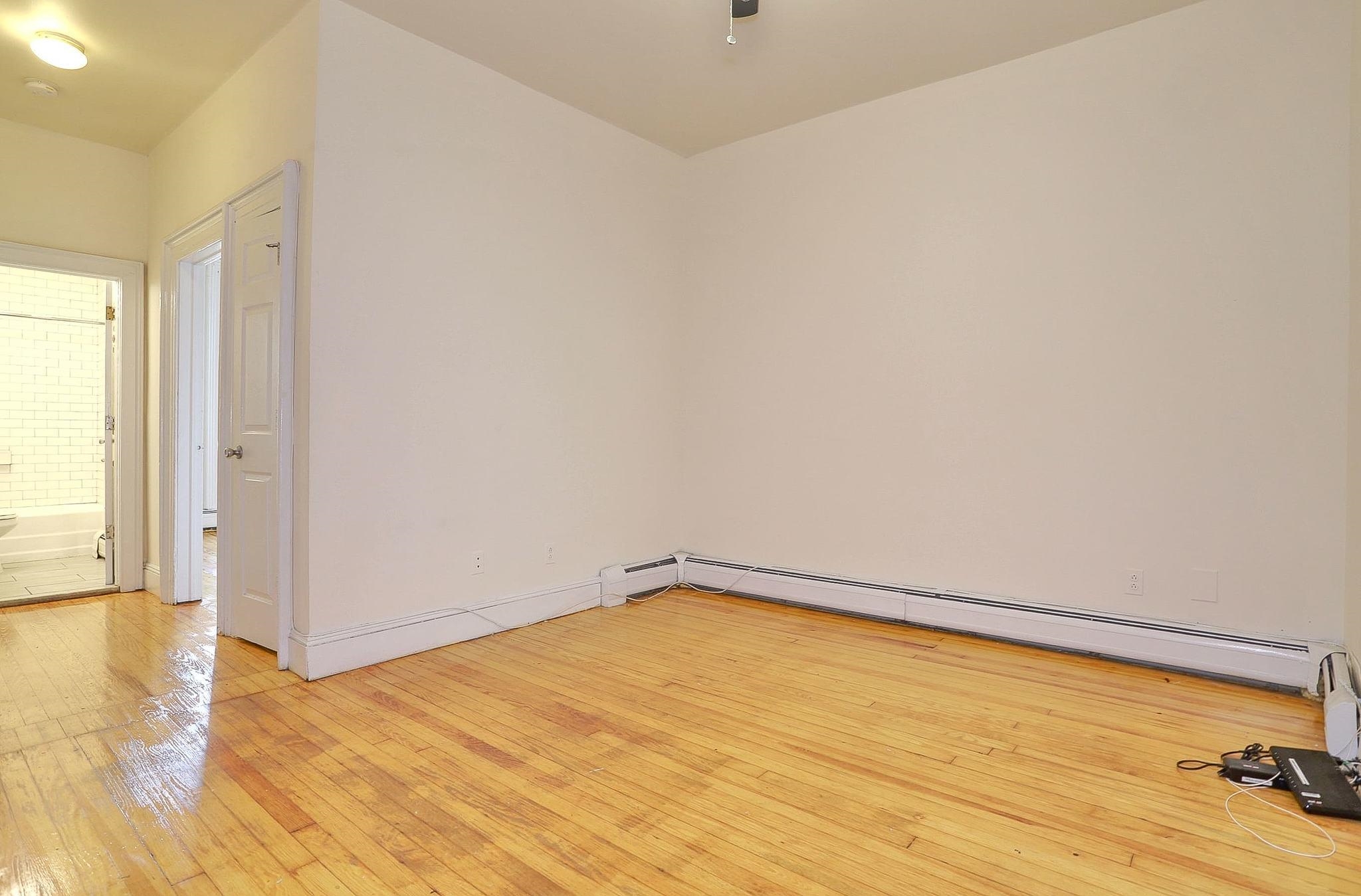 202 BLOOMFIELD ST Unit: 4