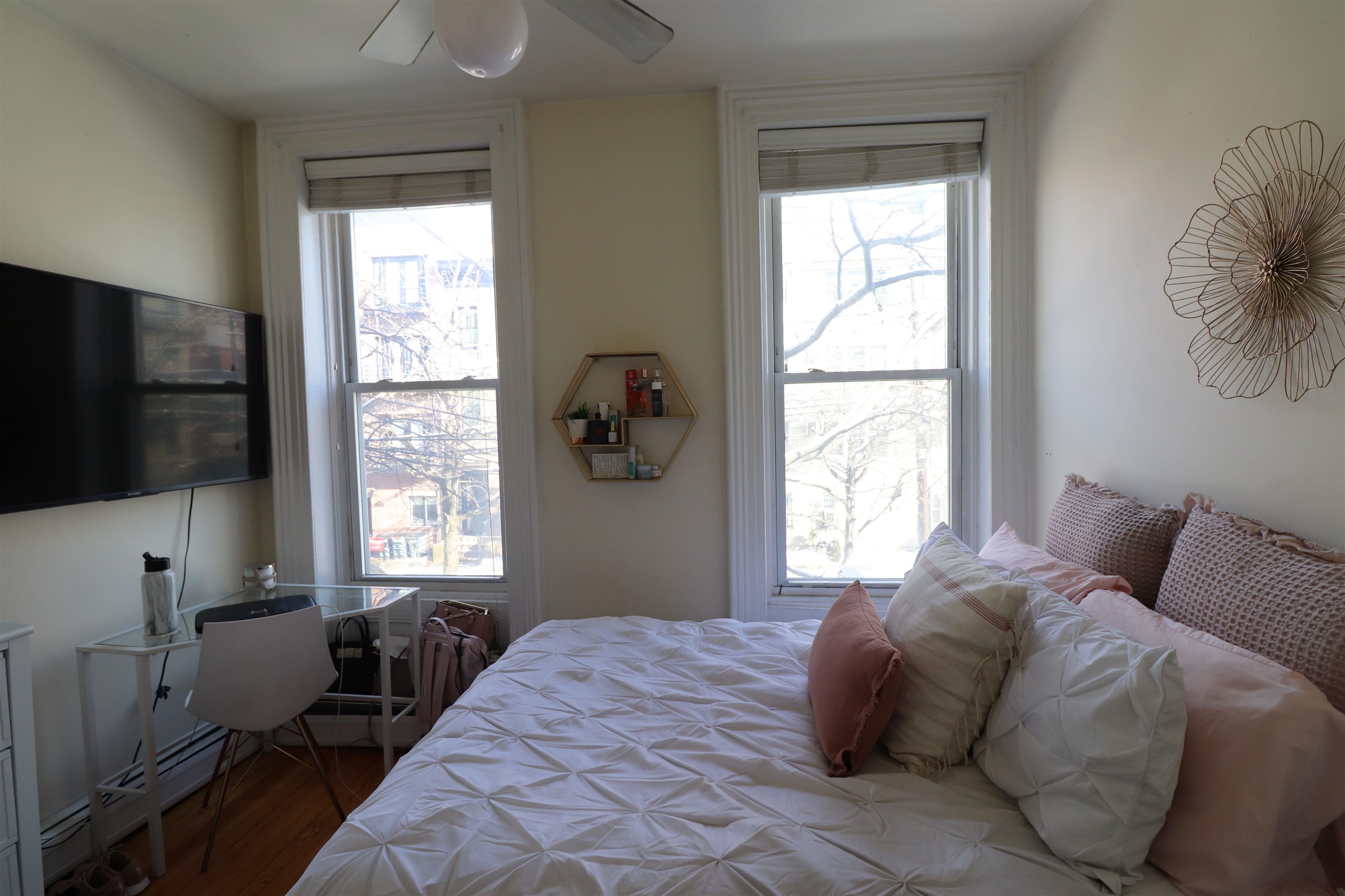 202 BLOOMFIELD ST Unit: 4
