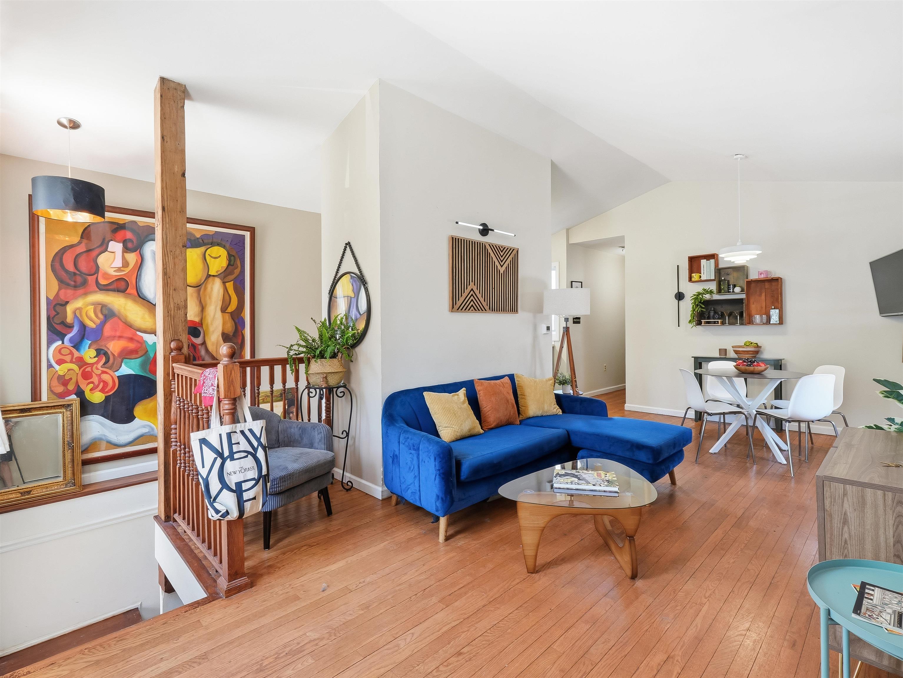 211 PLAINFIELD AVE
