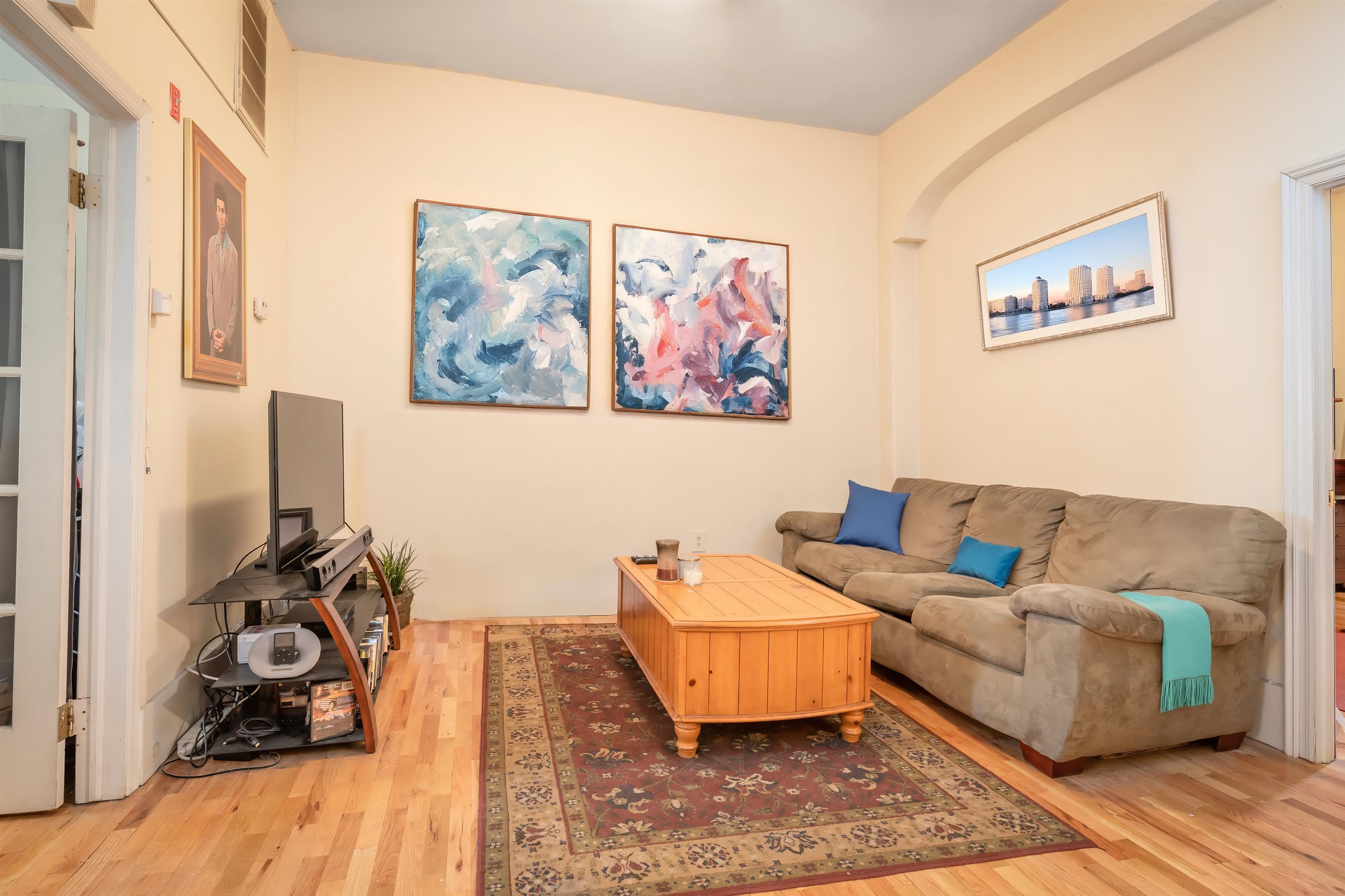 707 GARDEN ST Unit: 1