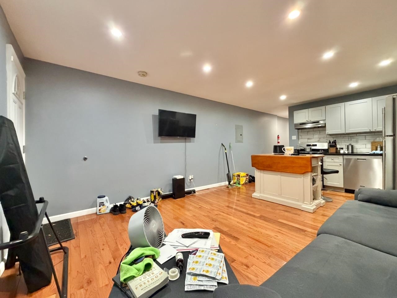 169 BELMONT AVE Unit: 1