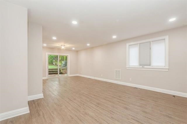 118 PARKVIEW AVE Unit: 1