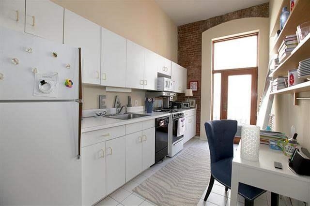 1015 GRAND ST Unit: 4F