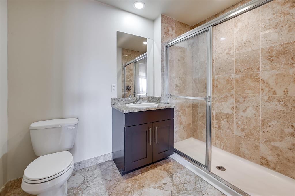 29 1ST ST Unit: 701