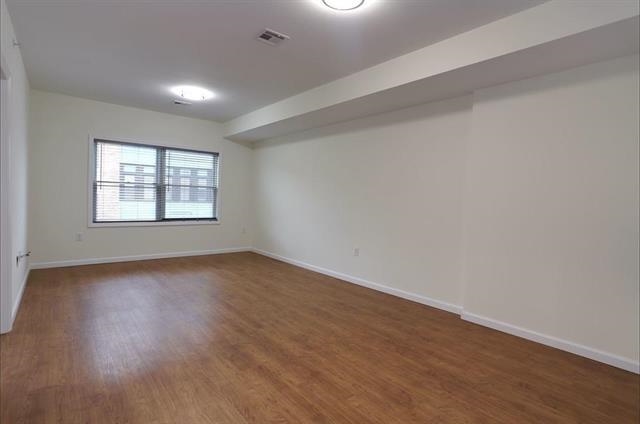 143 ZABRISKIE ST Unit: 2A