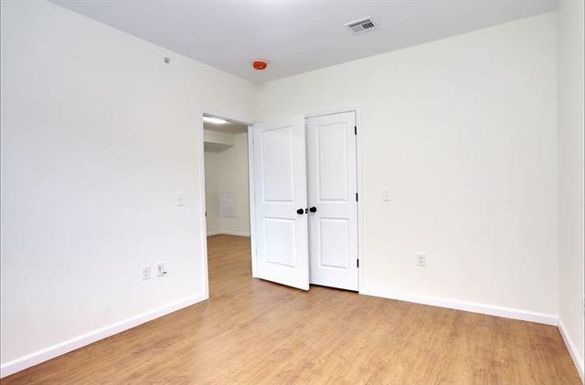 143 ZABRISKIE ST Unit: 2A