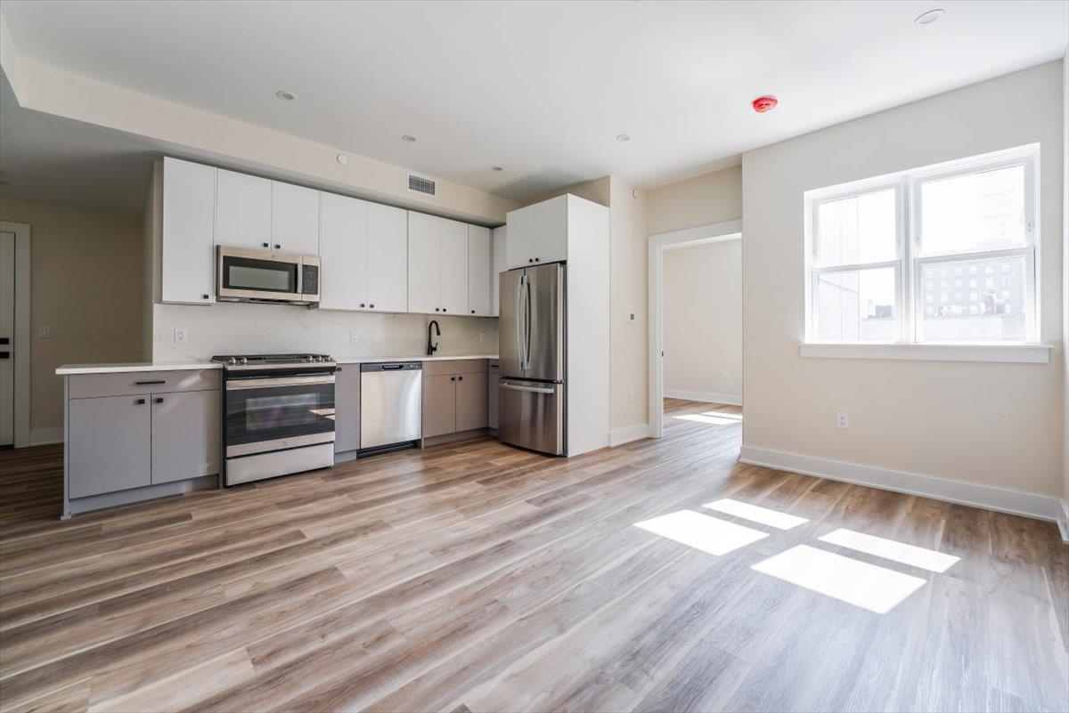 237 WASHINGTON ST Unit: 401