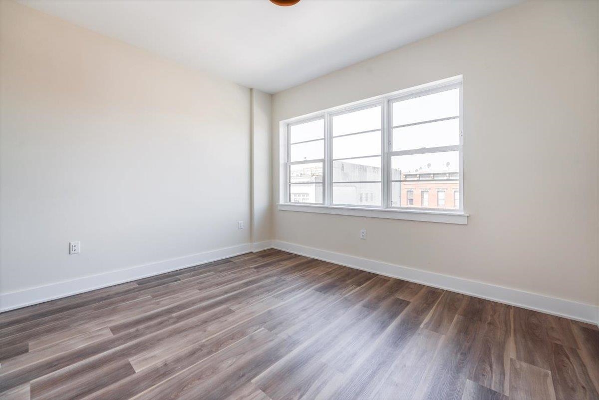 237 WASHINGTON ST Unit: 401