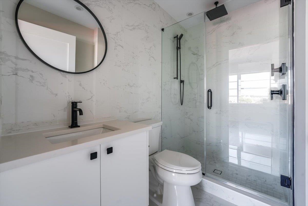 237 WASHINGTON ST Unit: 401