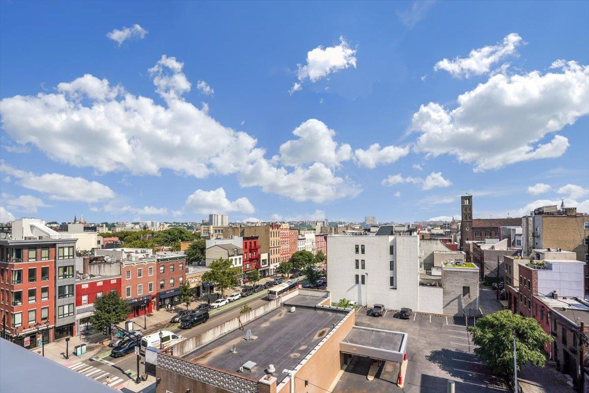 237 WASHINGTON ST Unit: 401