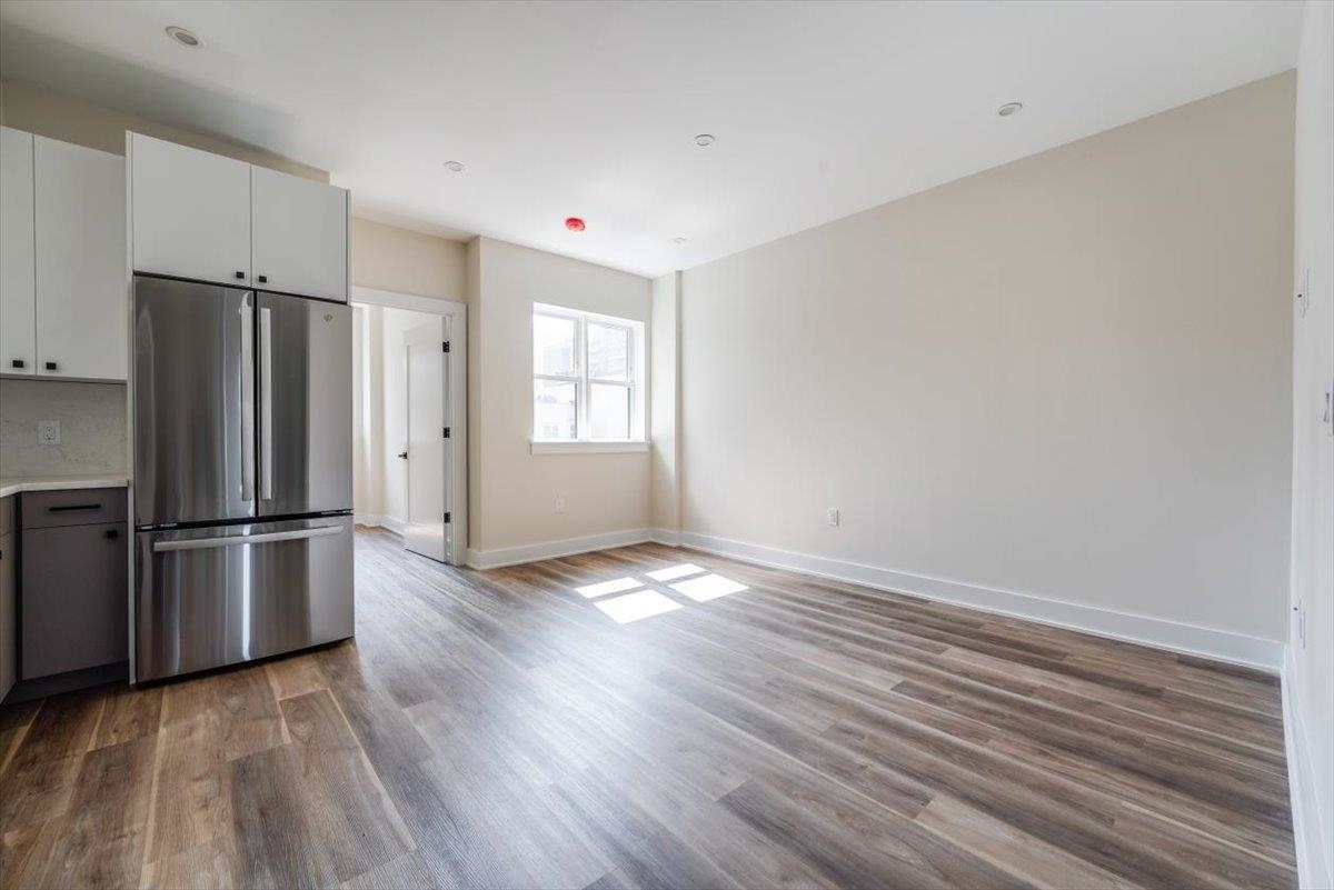 237 WASHINGTON ST Unit: 401
