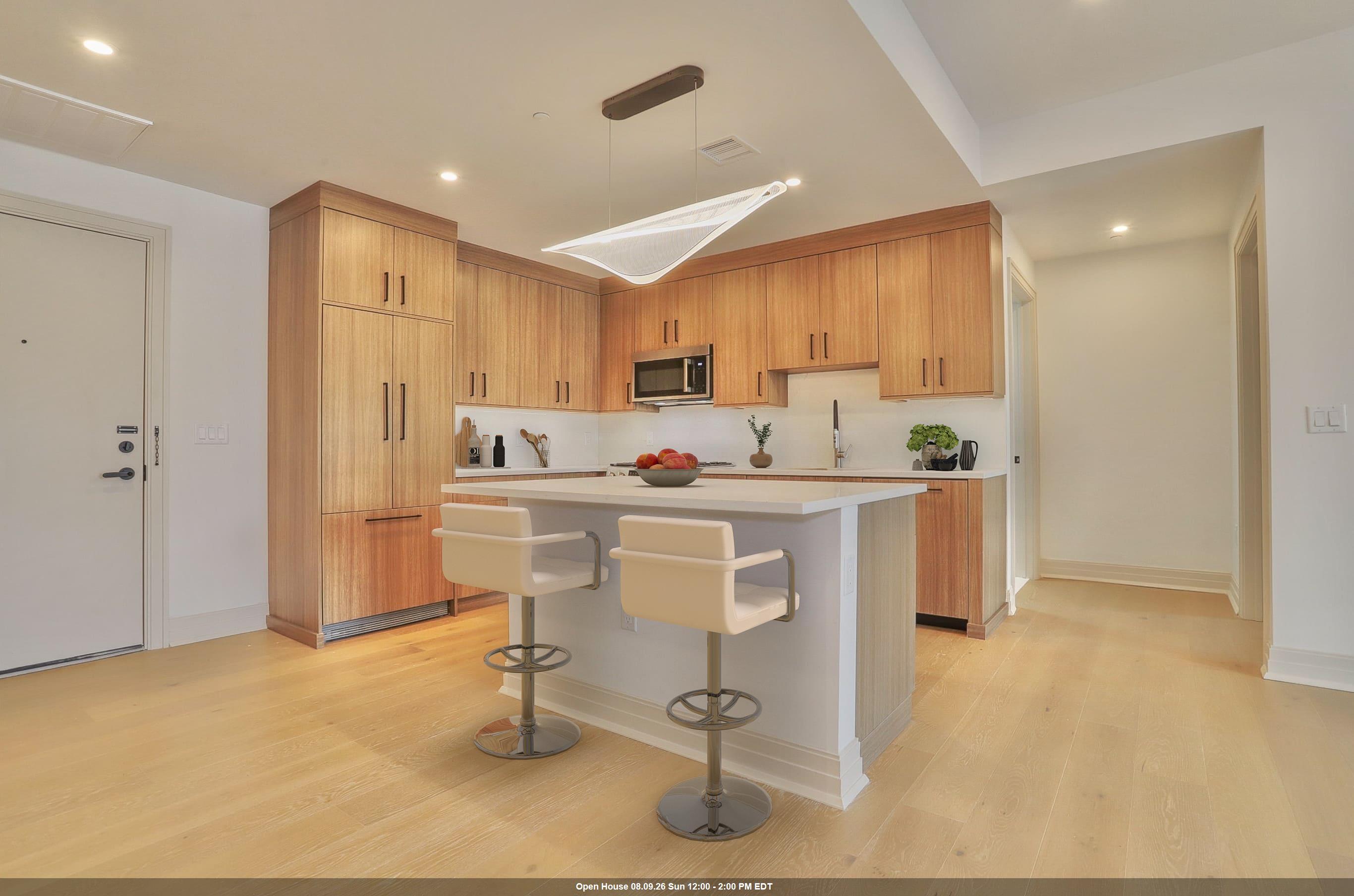 931 MADISON ST Unit: 309