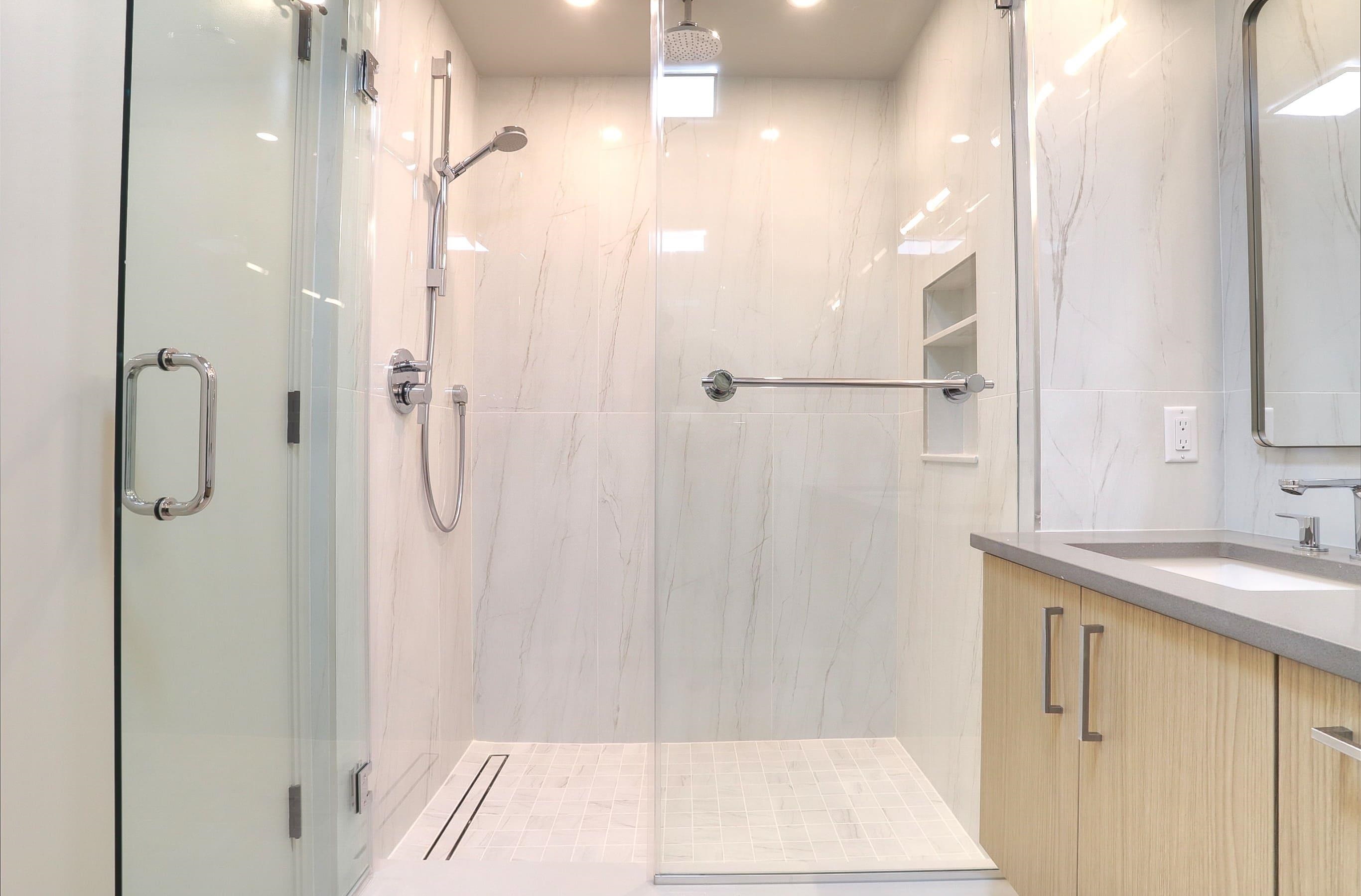 931 MADISON ST Unit: 309