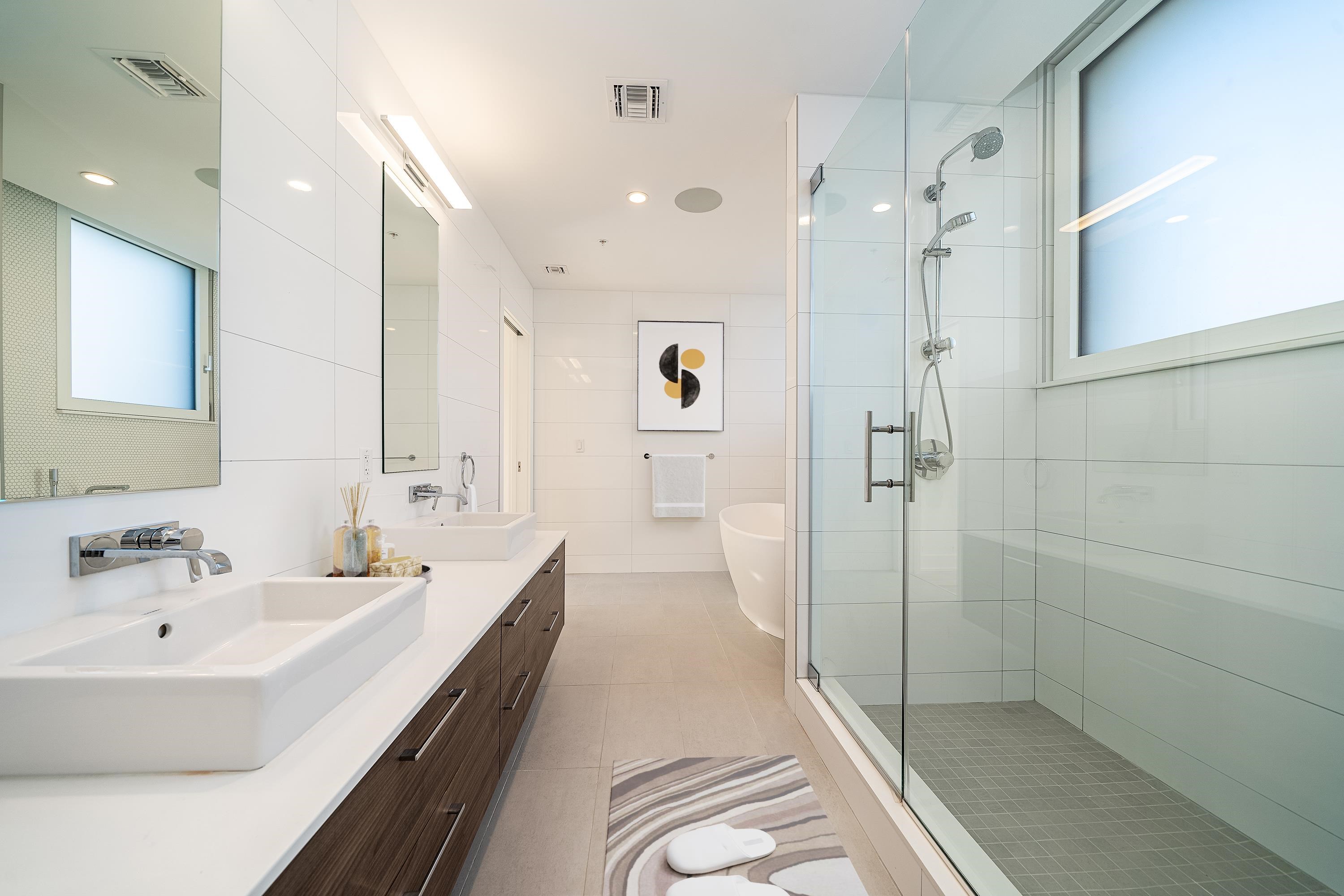1024 ADAMS ST Unit: 200