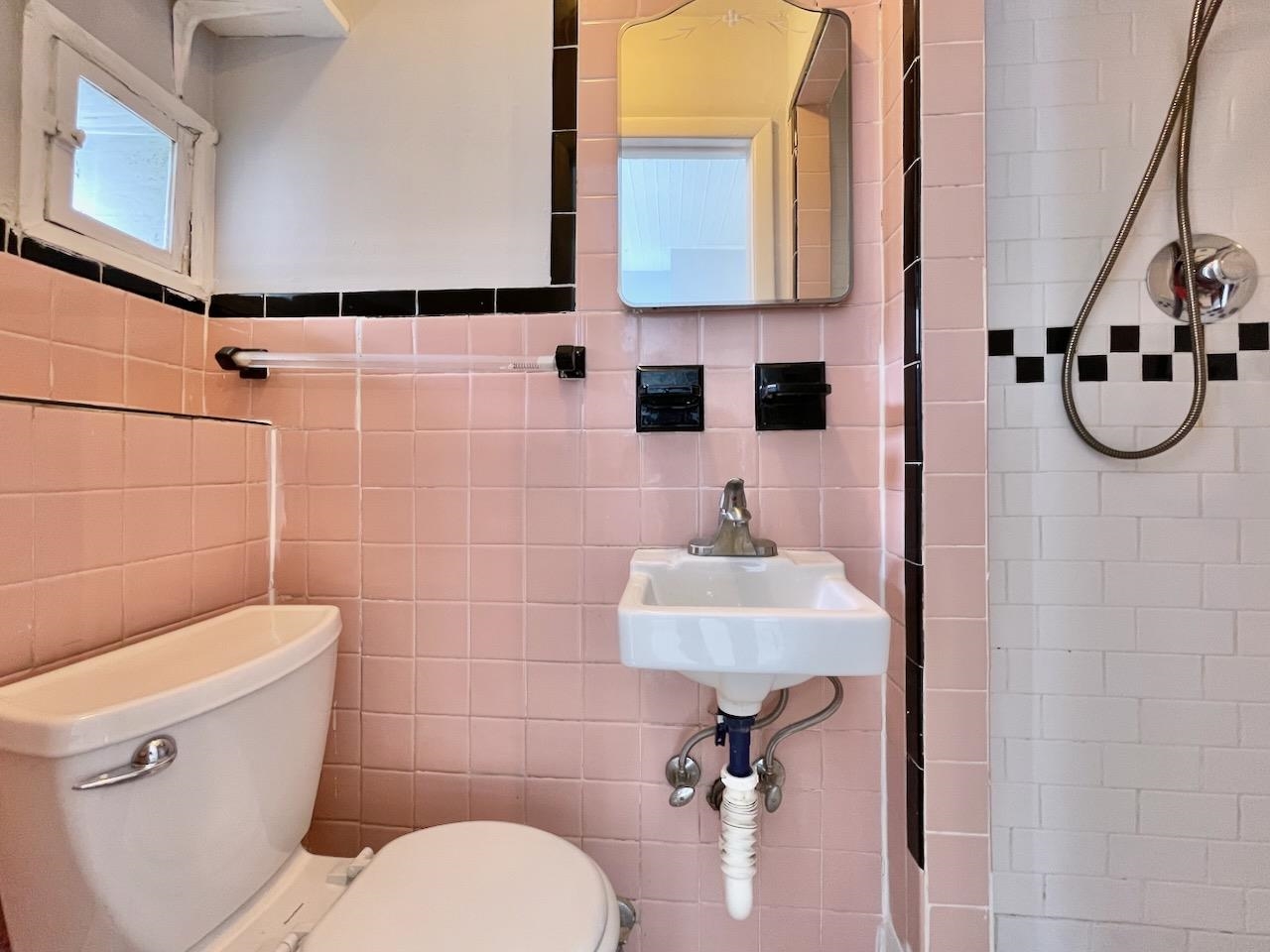 259 3RD ST Unit: 6