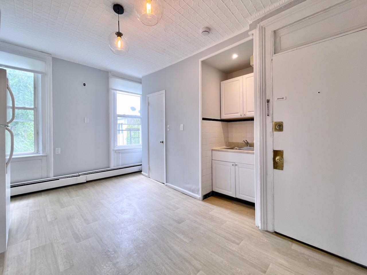 259 3RD ST Unit: 6