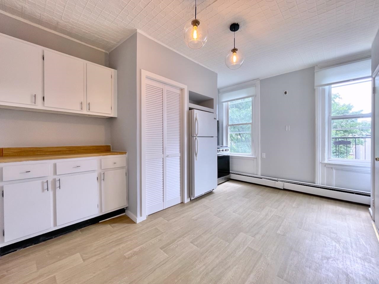 259 3RD ST Unit: 6