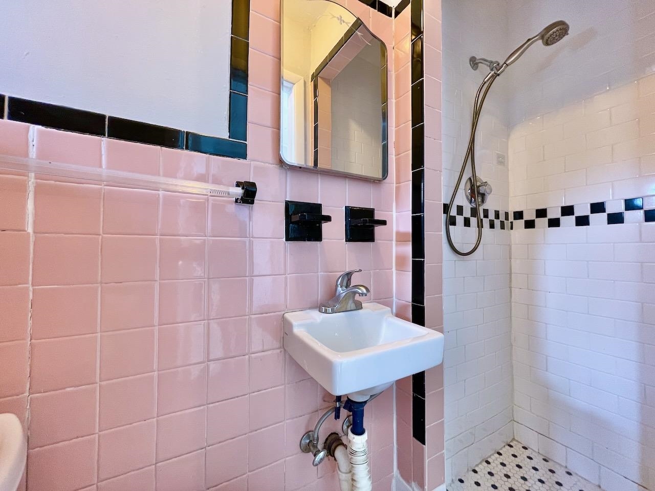 259 3RD ST Unit: 6