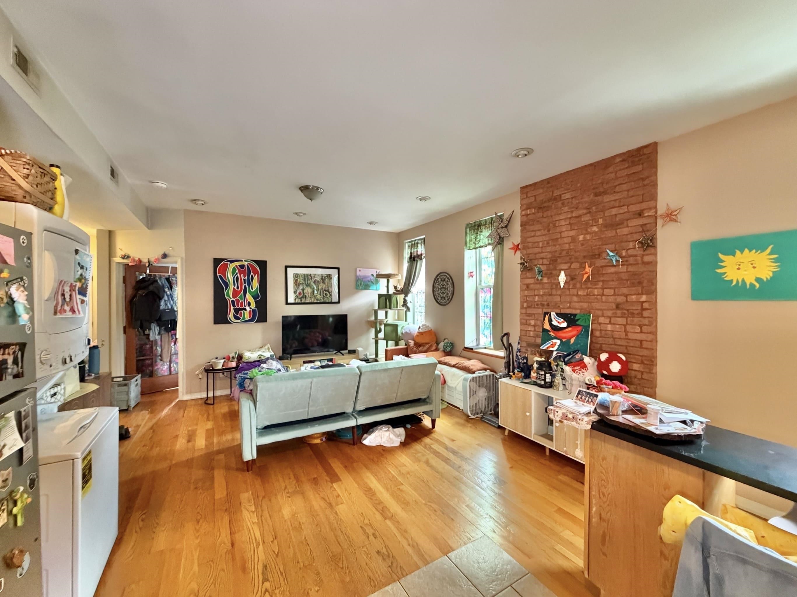 328 PALISADE AVE Unit: 2