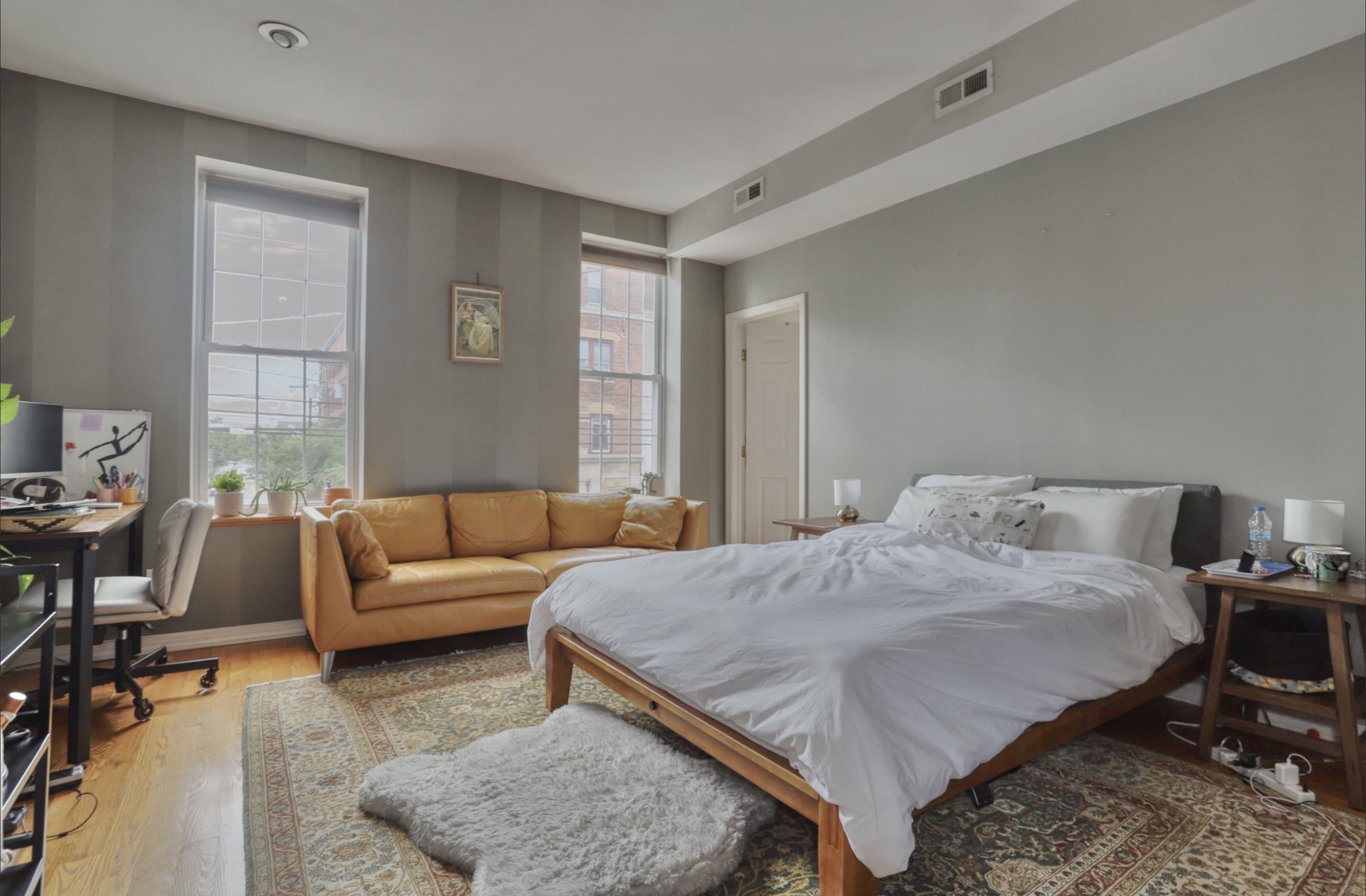 328 PALISADE AVE Unit: 2