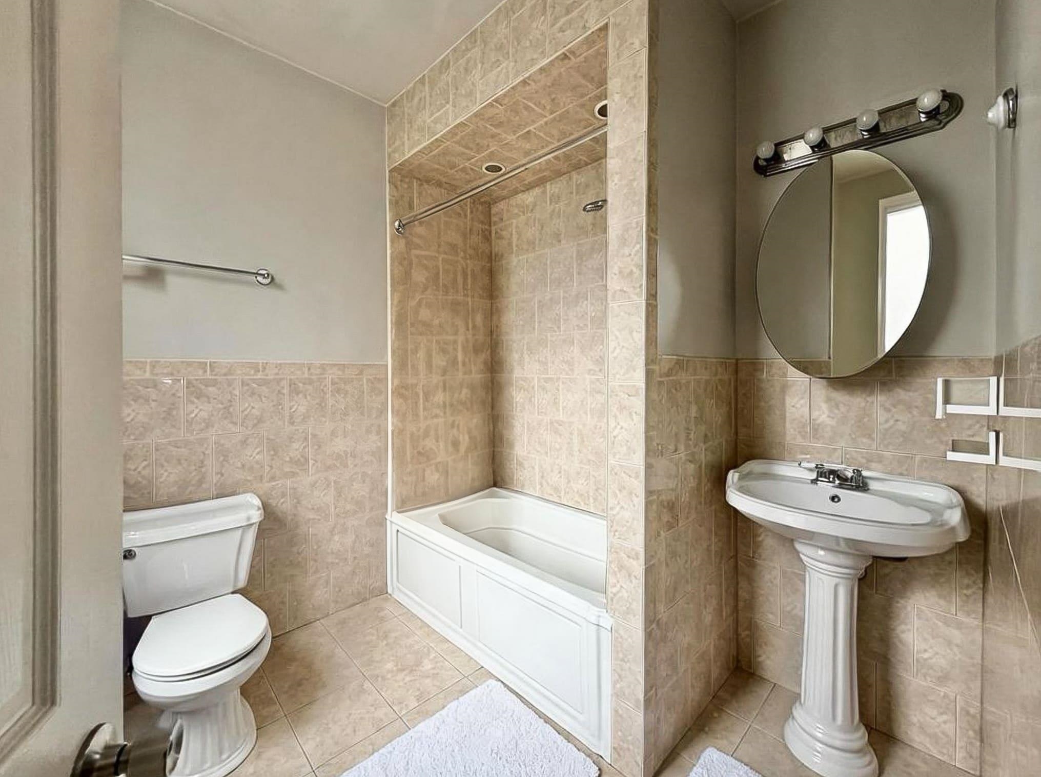 328 PALISADE AVE Unit: 2