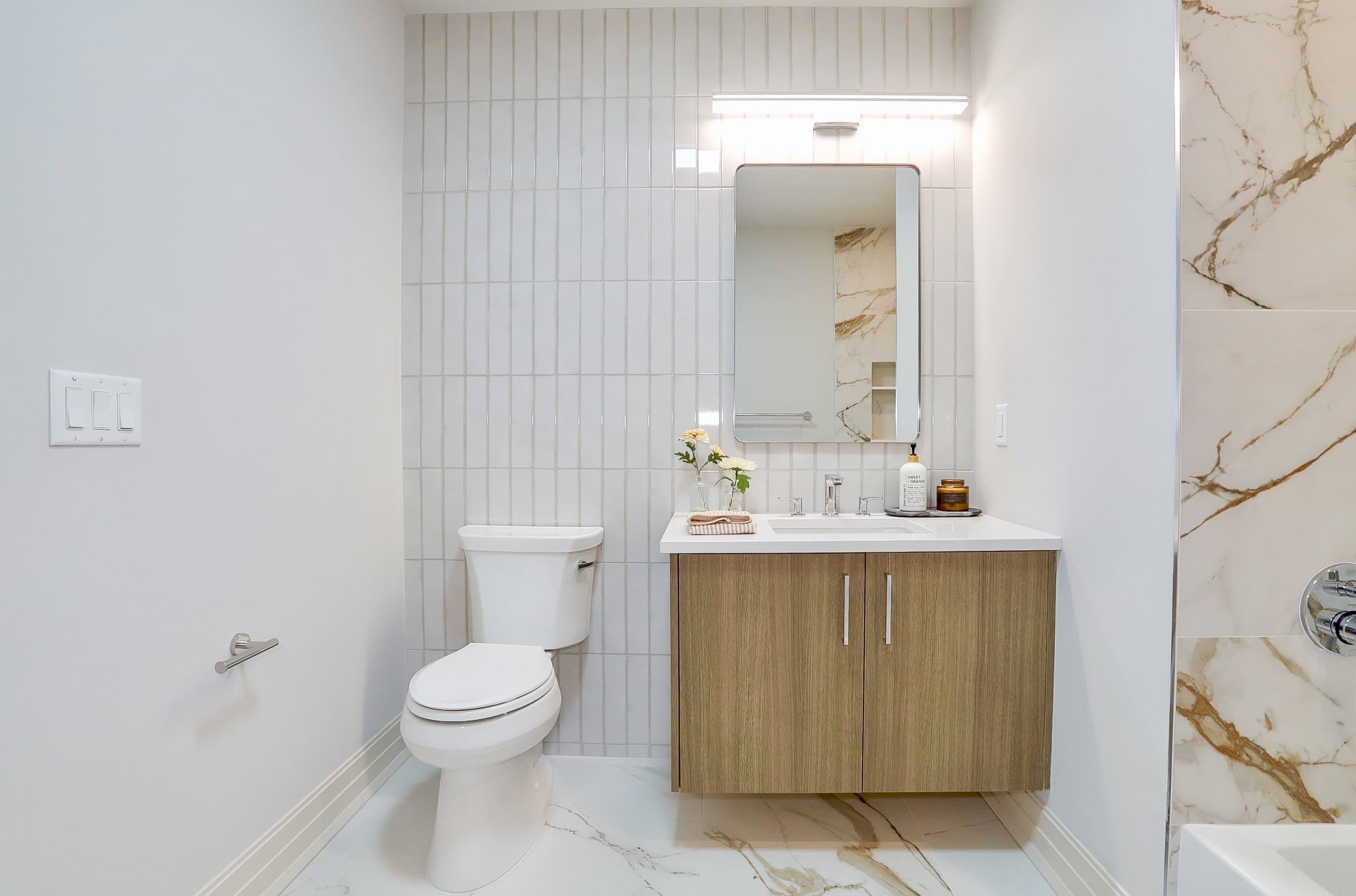 931 MADISON ST Unit: 405