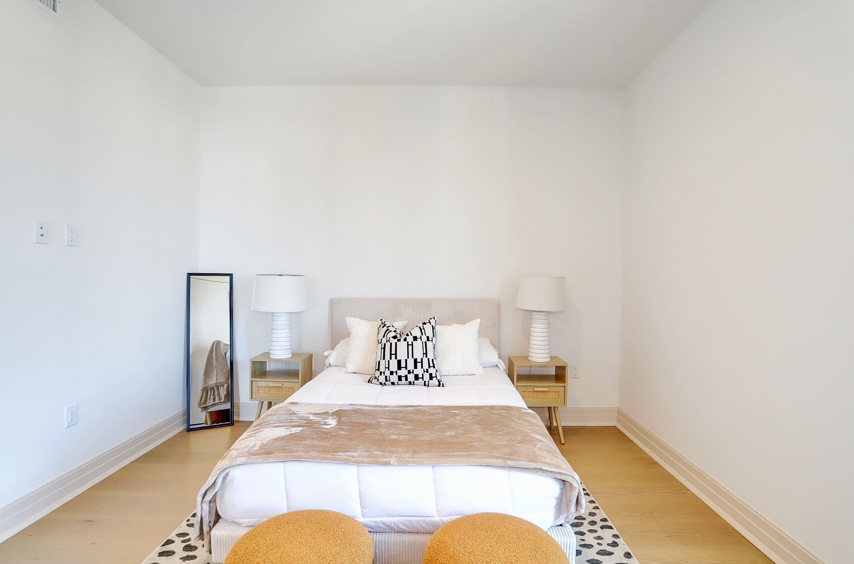 931 MADISON ST Unit: 405