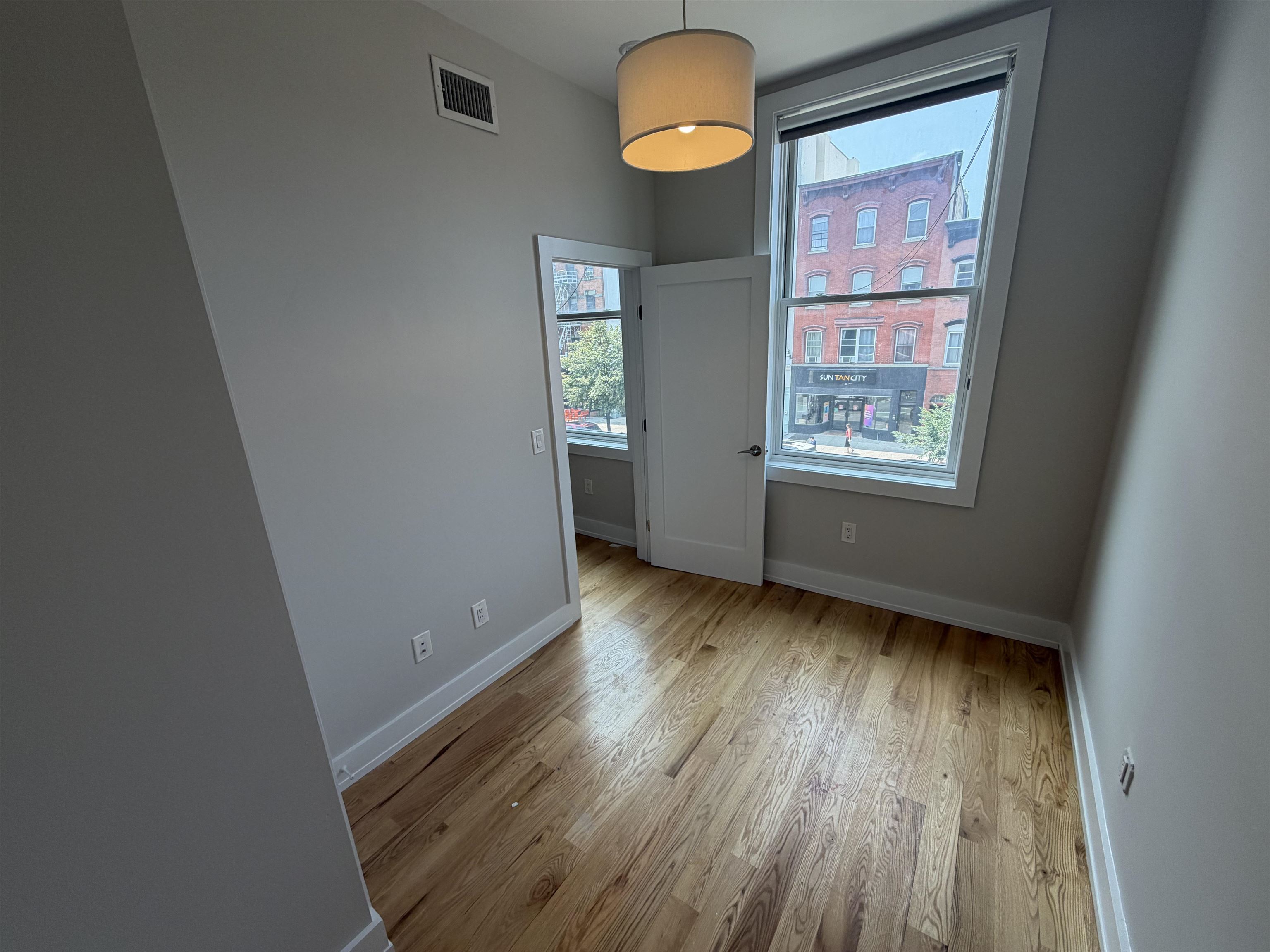 419 WASHINGTON ST Unit: 2
