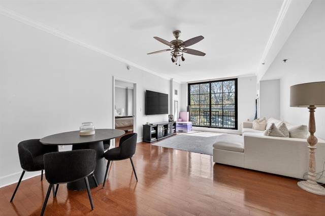 1025 MAXWELL LANE Unit: 212