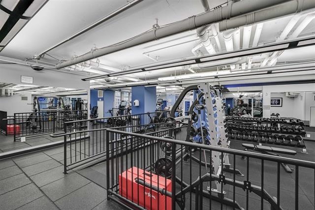 1025 MAXWELL LANE Unit: 212