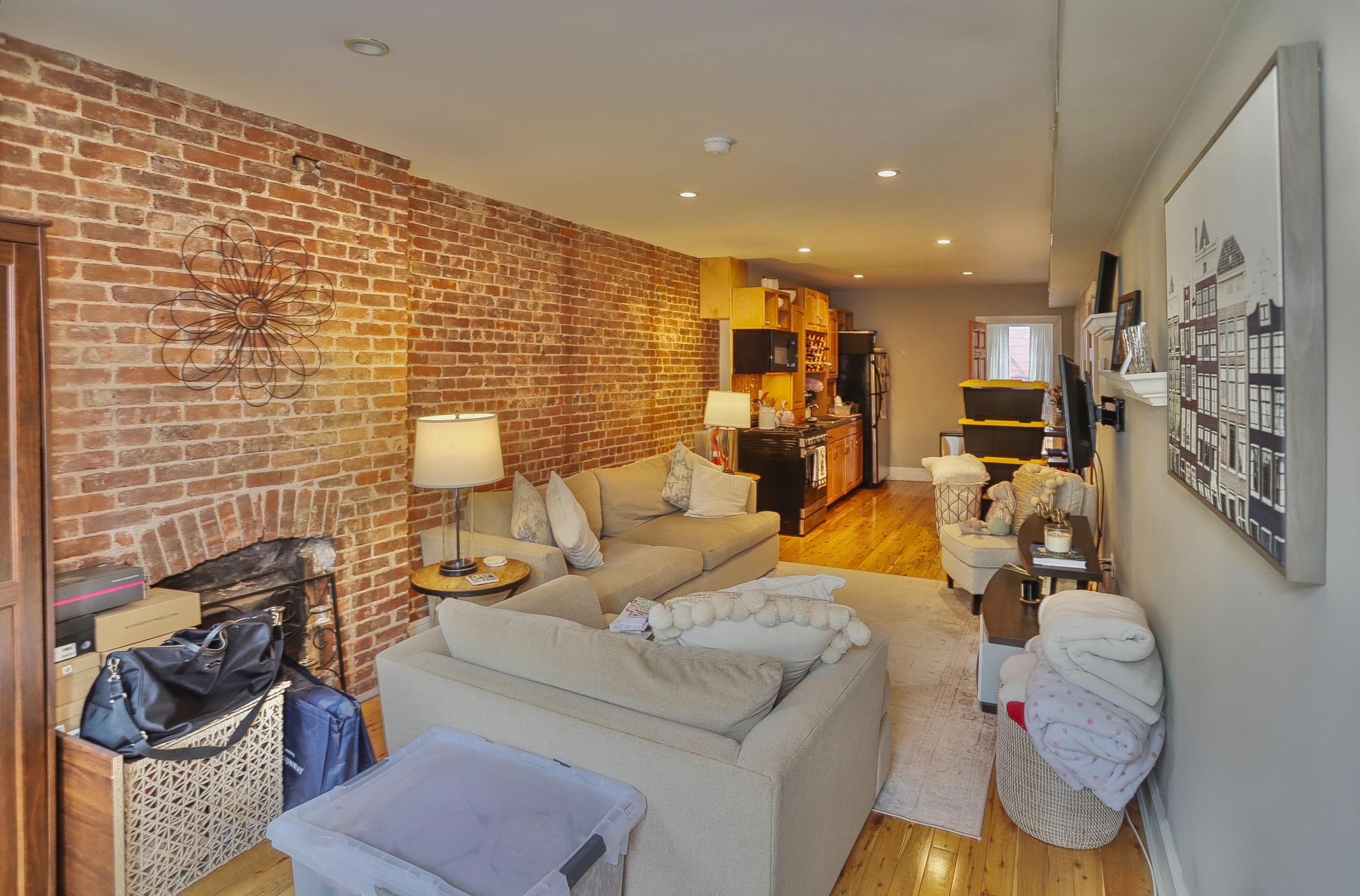 341 PARK AVE Unit: 2
