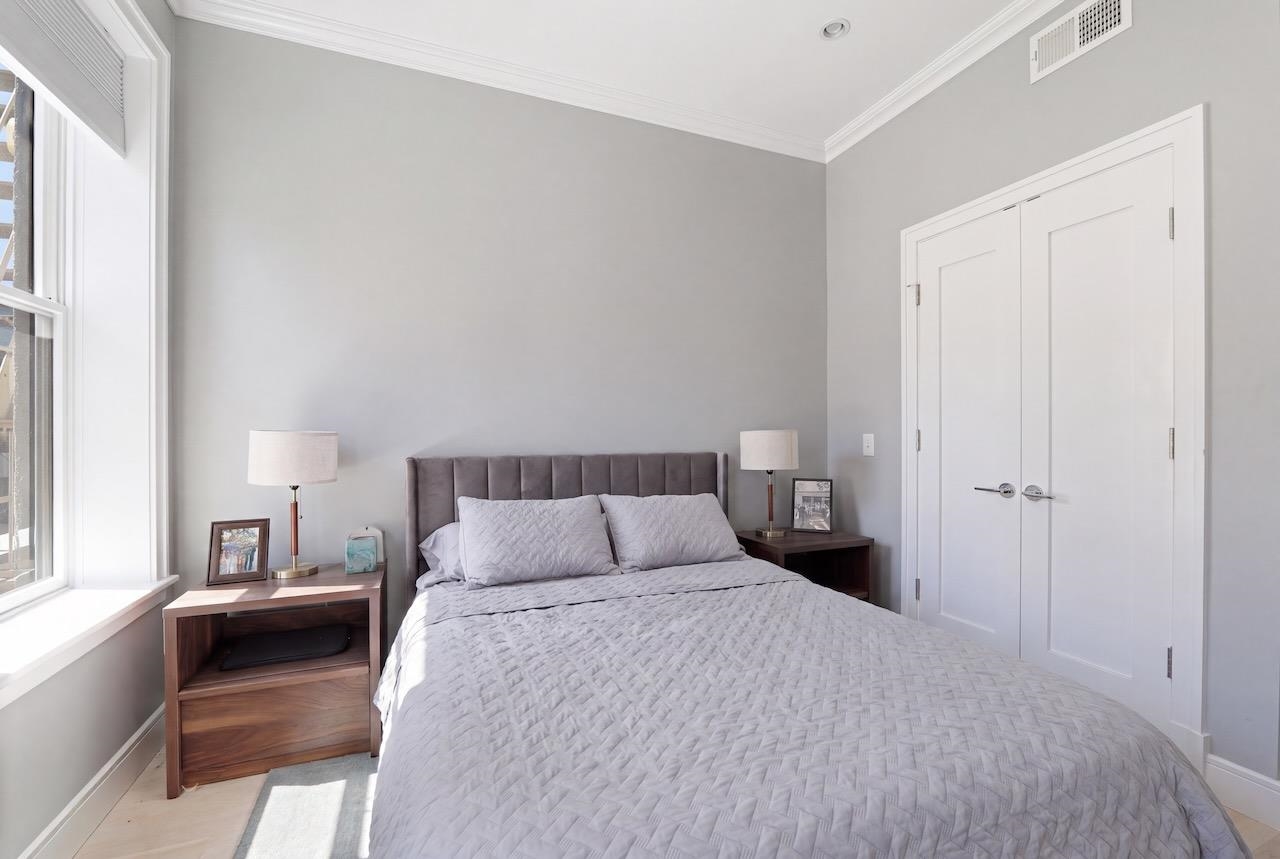 313 WASHINGTON ST Unit: 4