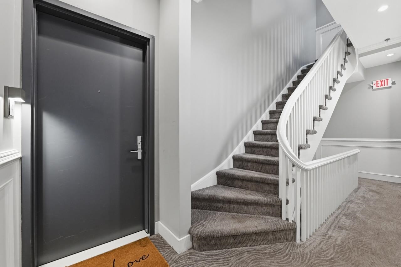 313 WASHINGTON ST Unit: 4