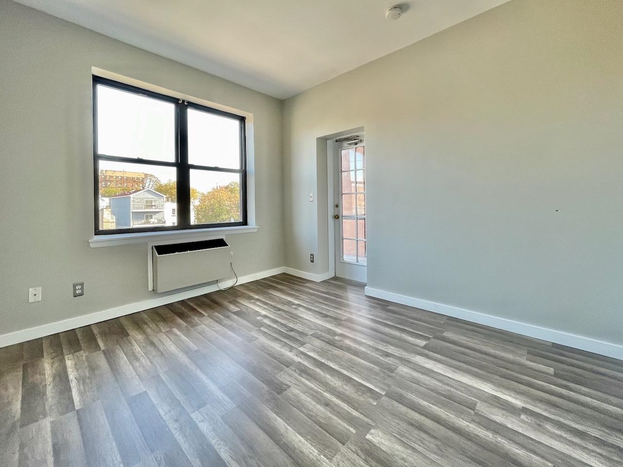 43-49 VAN WAGENEN AVE Unit: 4B
