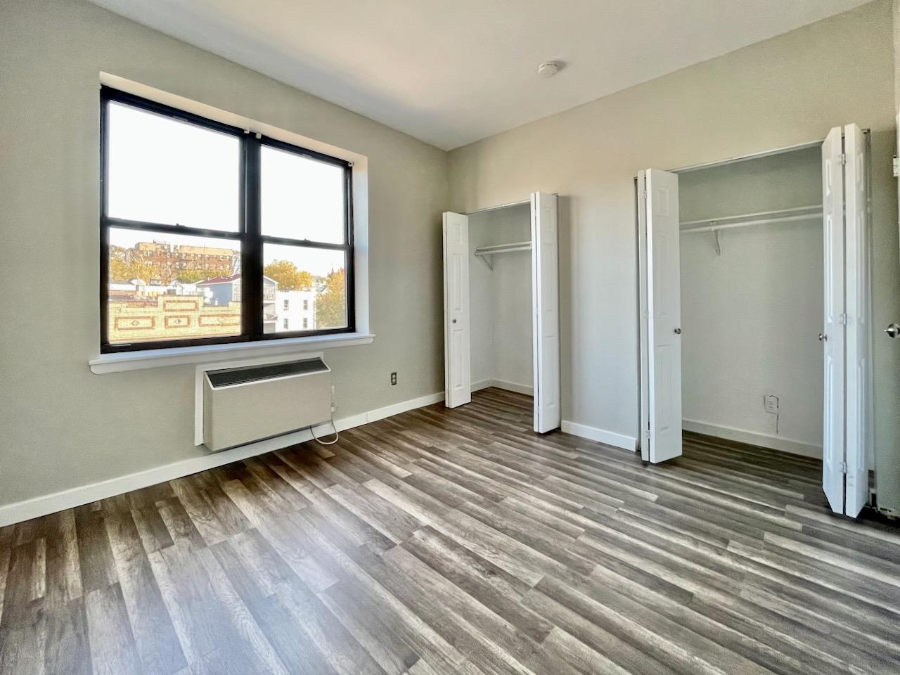 43-49 VAN WAGENEN AVE Unit: 4B