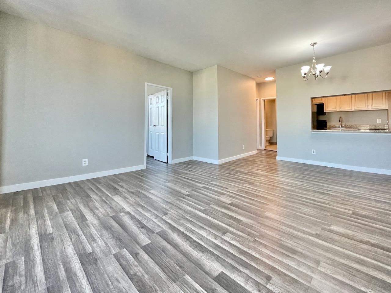 43-49 VAN WAGENEN AVE Unit: 4B