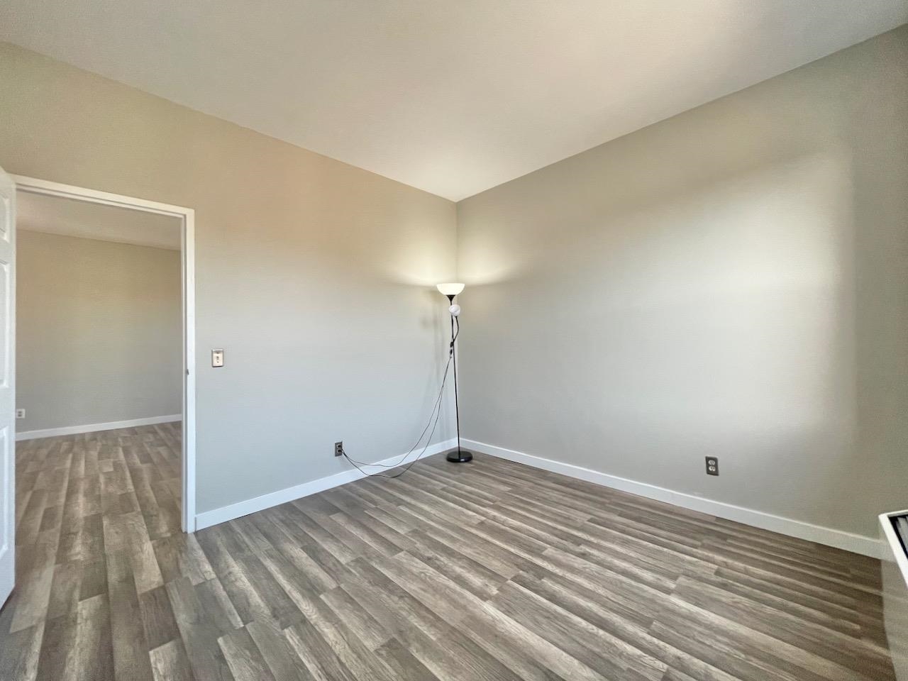 43-49 VAN WAGENEN AVE Unit: 4B