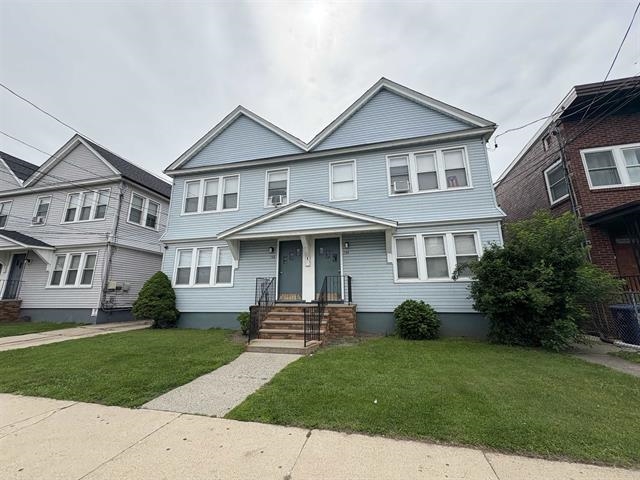 762 FOREST ST Unit: 3