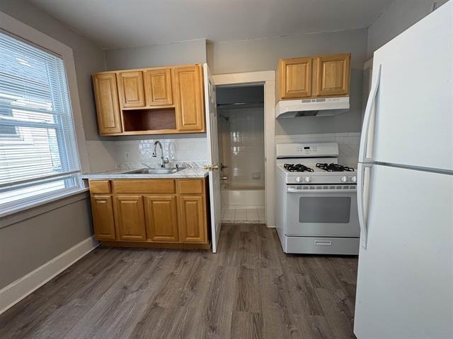 762 FOREST ST Unit: 3