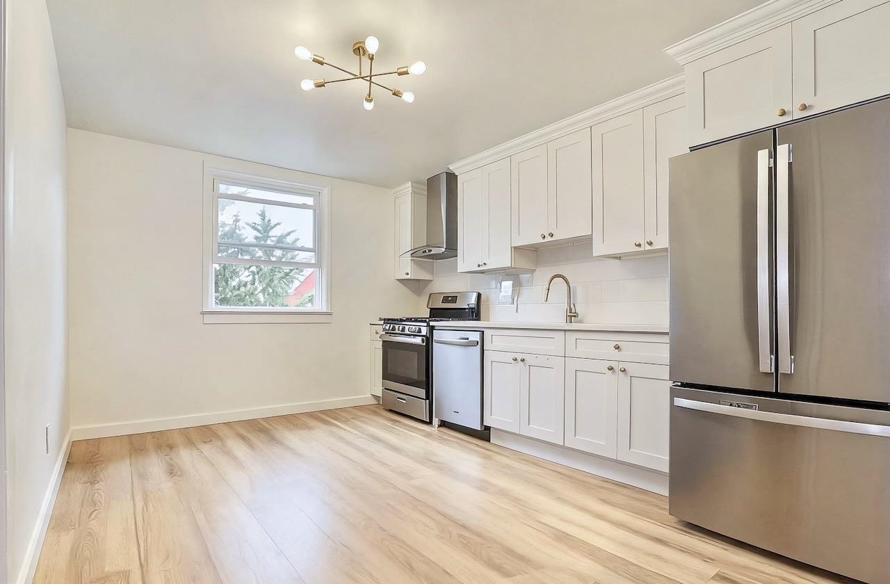92 WEST 15TH ST Unit: 2