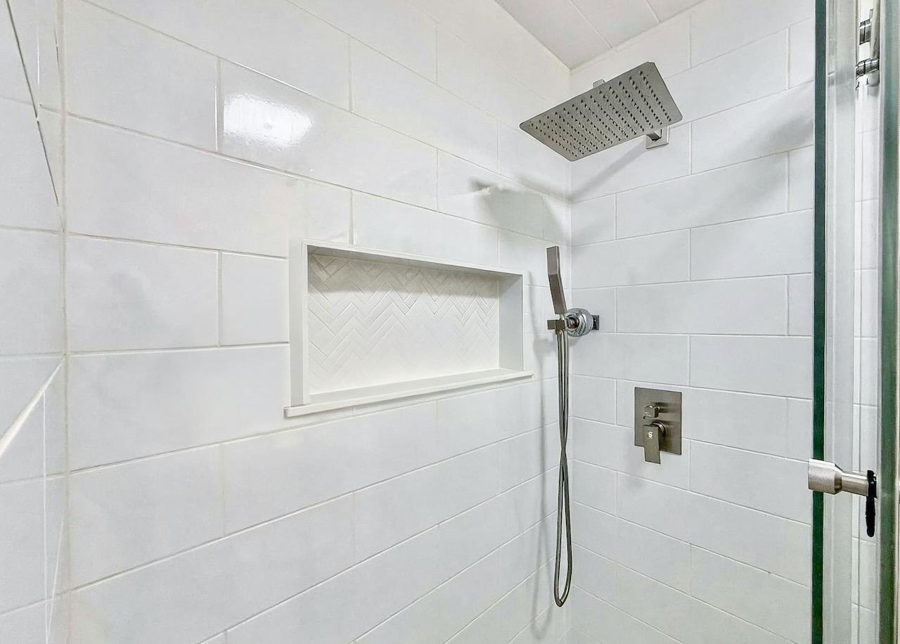 92 WEST 15TH ST Unit: 2