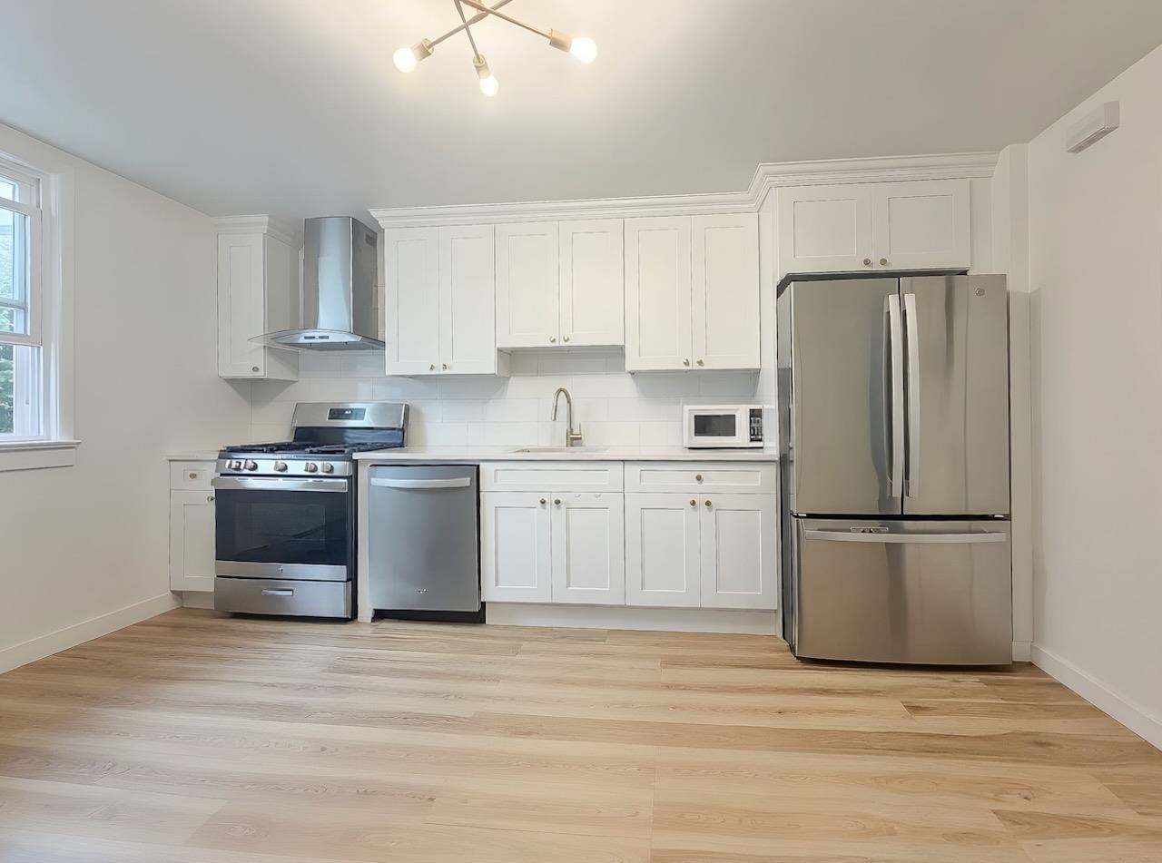 92 WEST 15TH ST Unit: 2