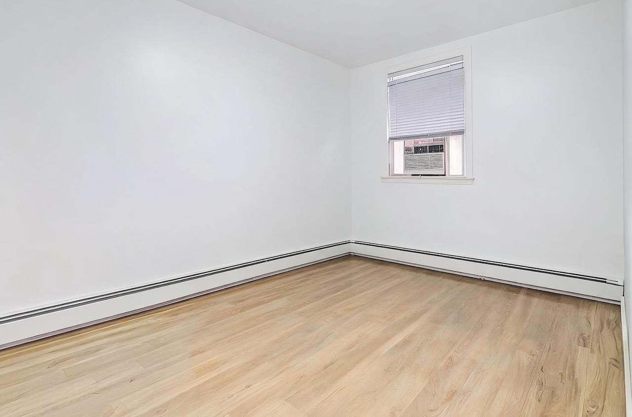 92 WEST 15TH ST Unit: 2