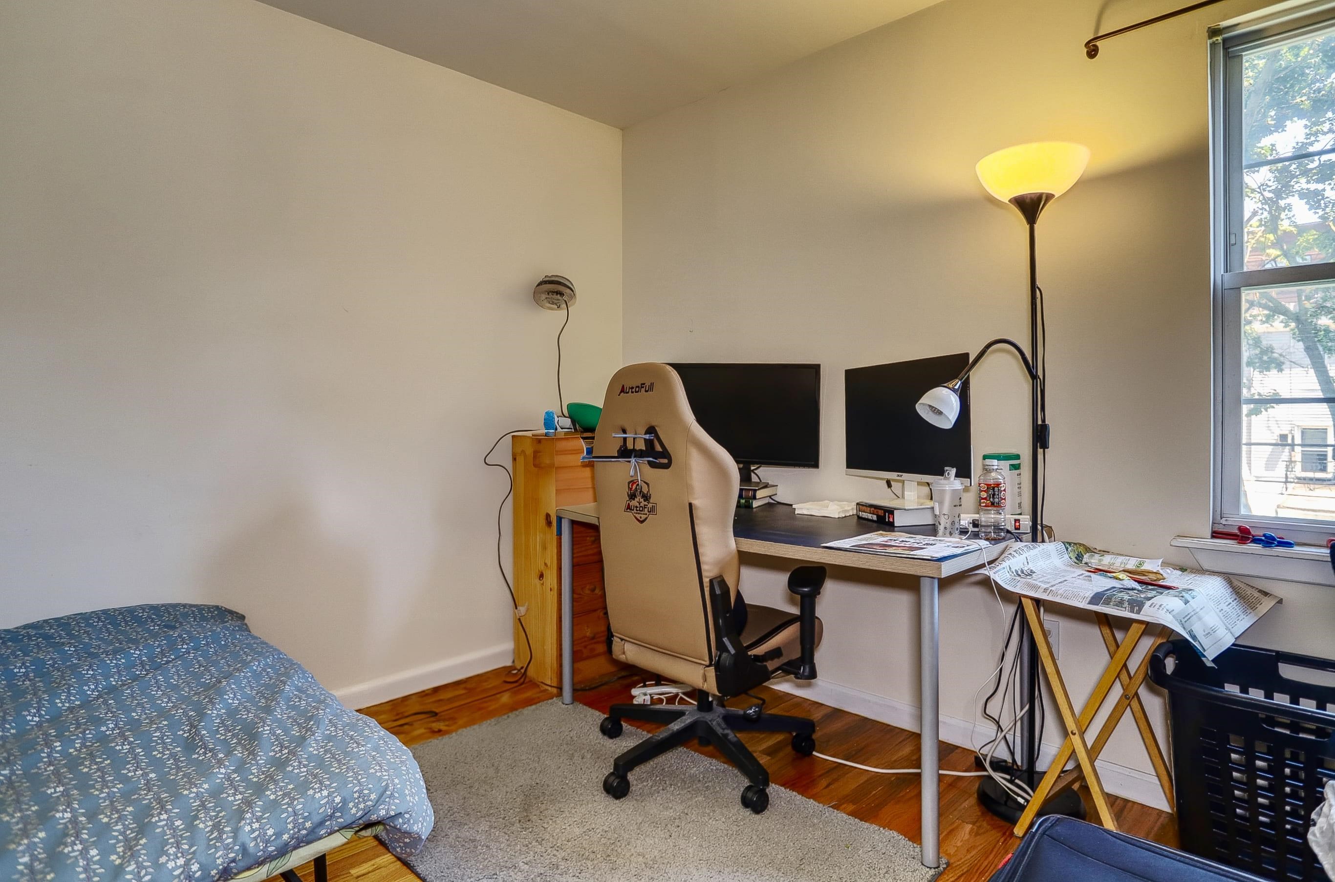 210 NEW YORK AVE Unit: 2