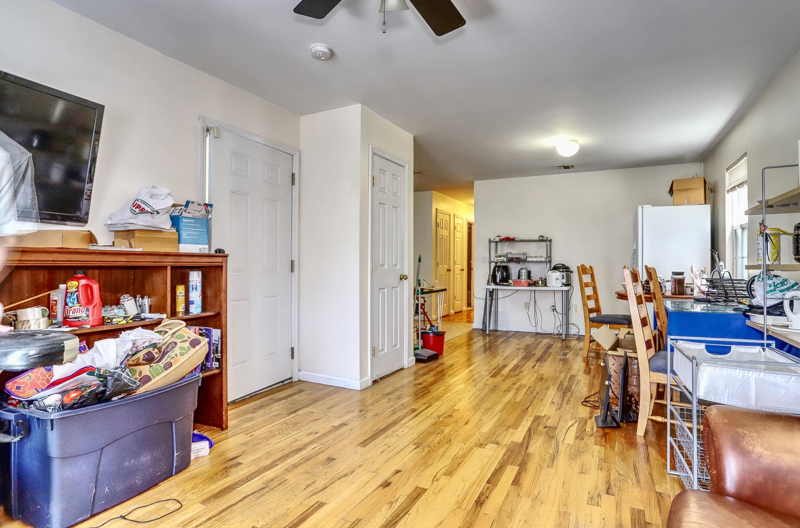 210 NEW YORK AVE Unit: 2