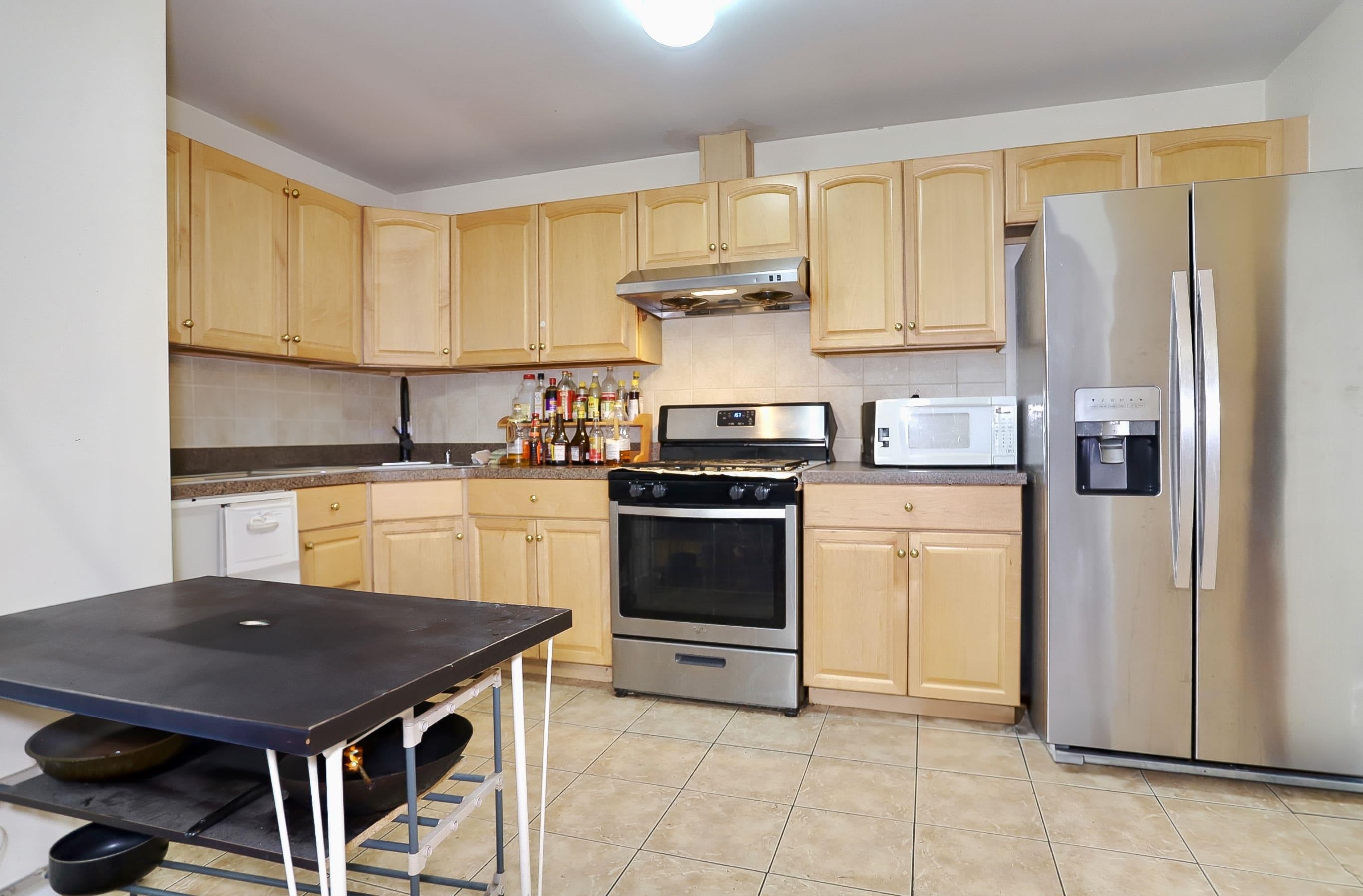 210 NEW YORK AVE Unit: 2