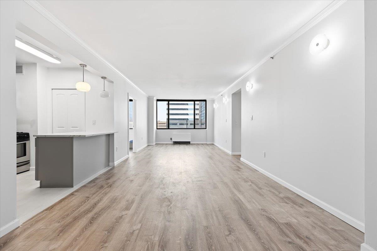 45 RIVER DR SOUTH Unit: 609