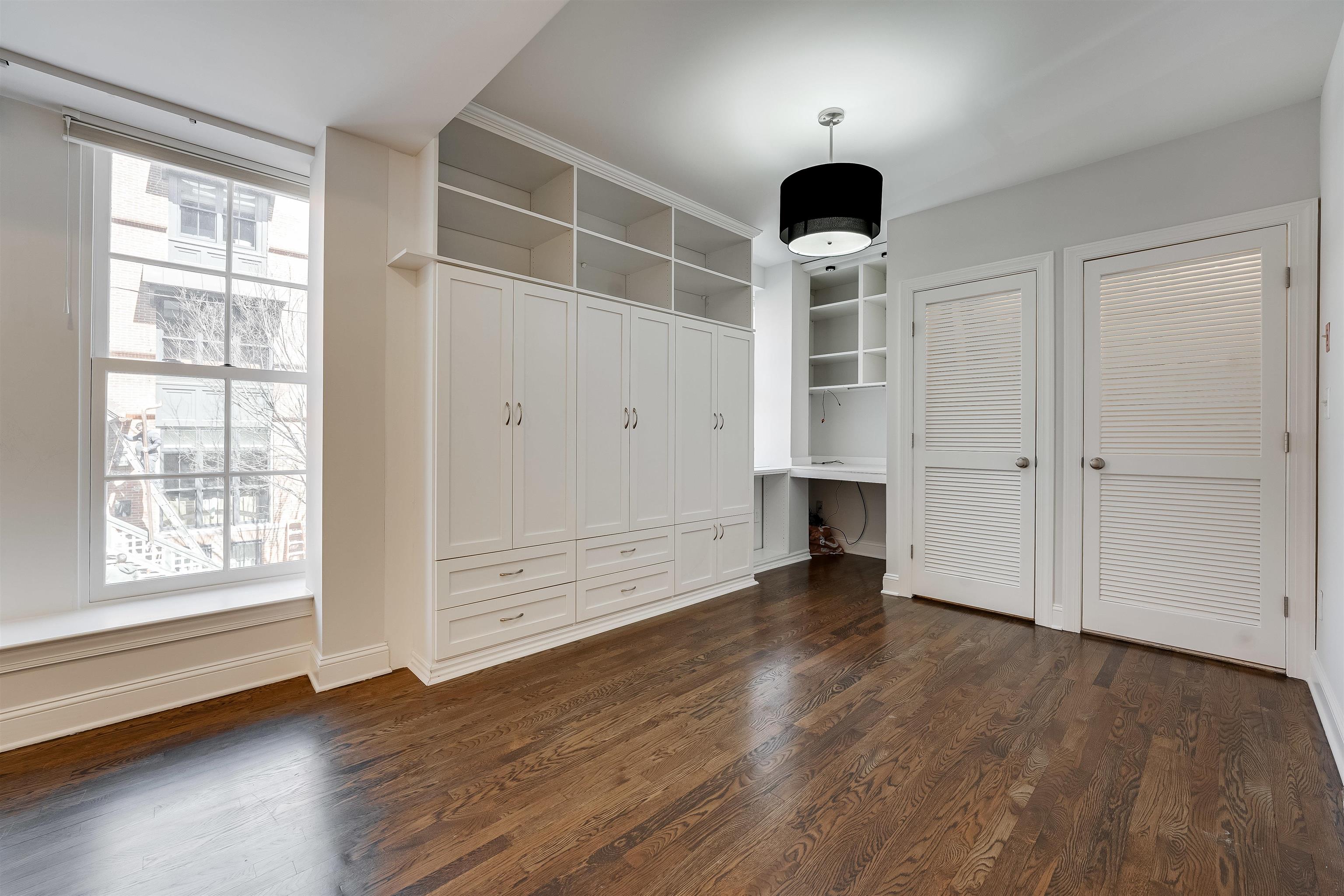 829 WASHINGTON ST Unit: 5
