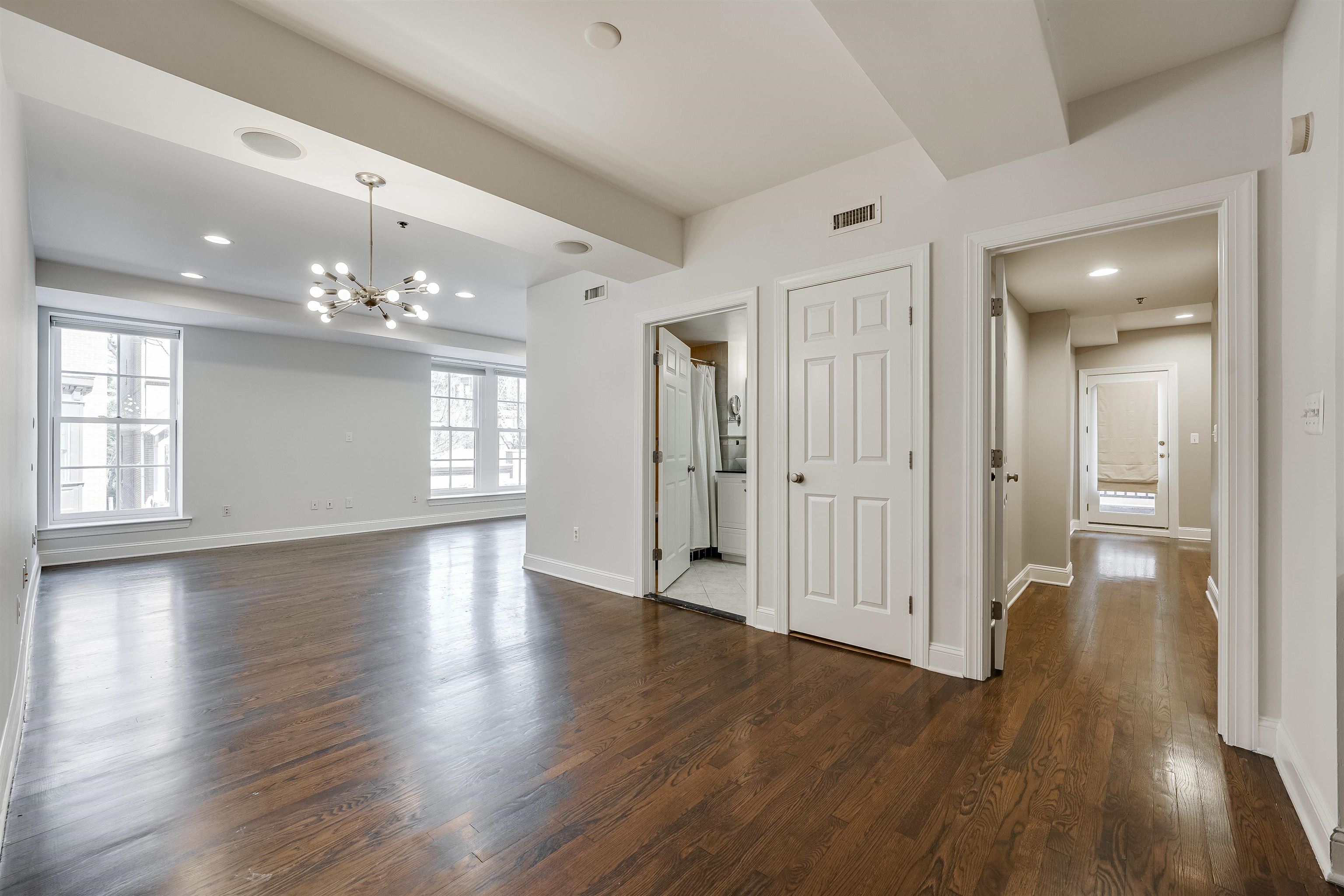 829 WASHINGTON ST Unit: 5