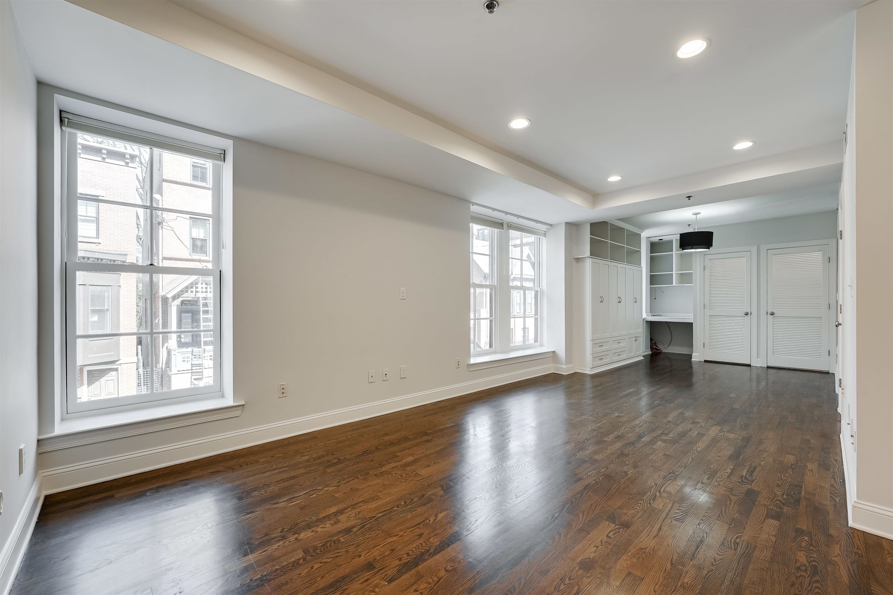 829 WASHINGTON ST Unit: 5